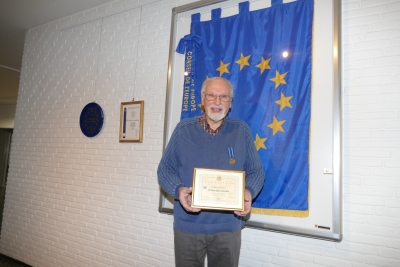 Jochen Meier in Borkens Partnerstadt mit der Medaille für ritterliche Freundschaft ausgezeichnet